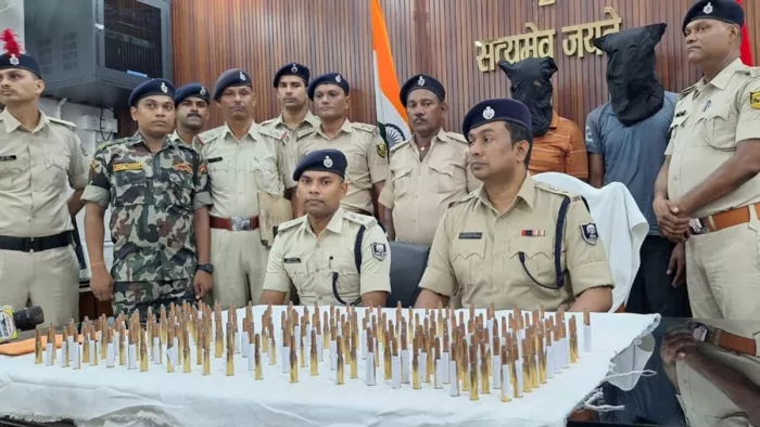 खगड़िया में पुलिस ने 200 कारतूस के साथ दो तस्कर को किया गिरफ्तार (जागरण)