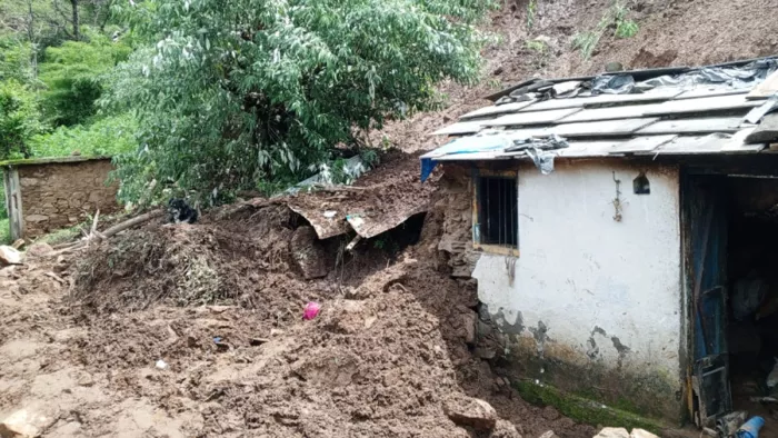 Uttarakhand Rains: गर्भवती महिला की मलबे में दबकर जान चली गई