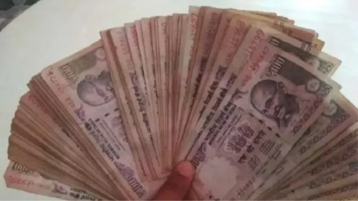 पूरे साल के लक्ष्य का राजकोषीय घाटा जून में 8.1 प्रतिशत रहा।