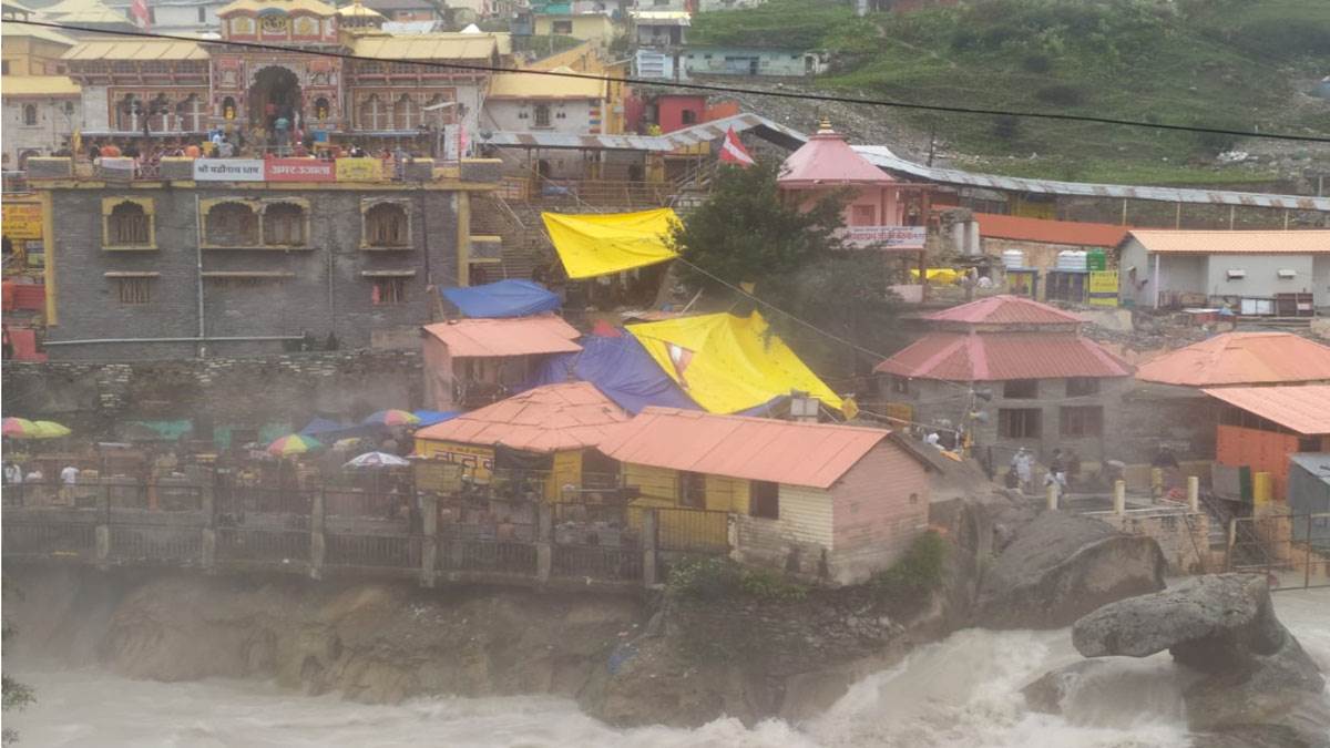 https://www.jagranimages.com/images/newimg/01082025/01_08_2025-badrinath_24001041.jpg