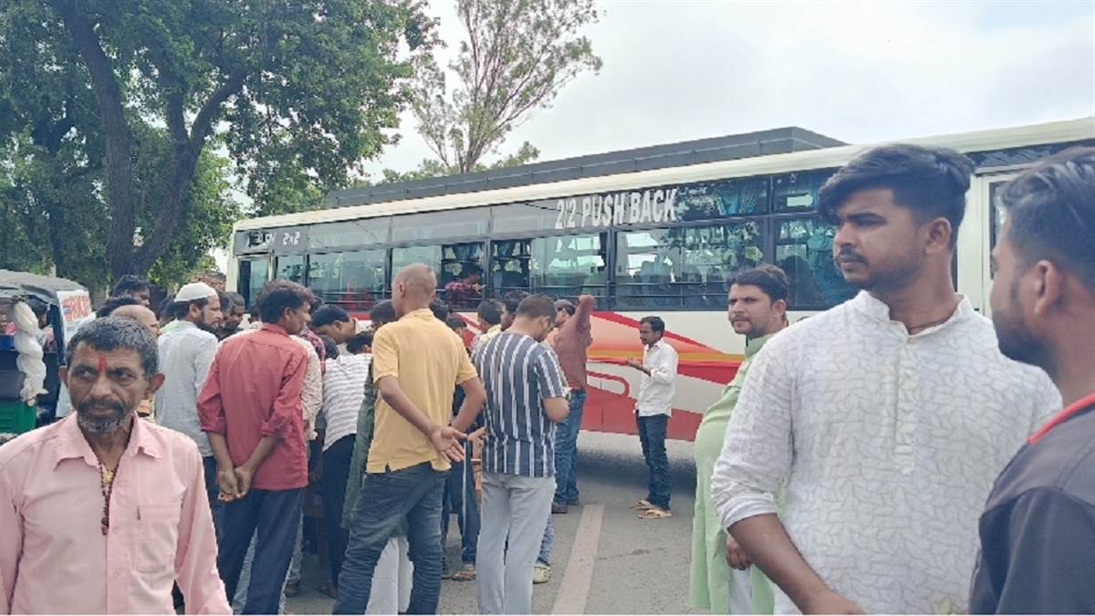 https://www.jagranimages.com/images/newimg/01082025/01_08_2025-ltr_accident_24000883.jpg