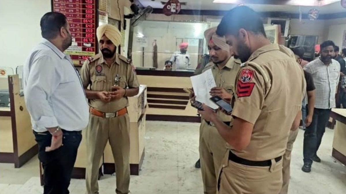 https://www.jagranimages.com/images/newimg/01082025/01_08_2025-punjab_police__24001012.jpg
