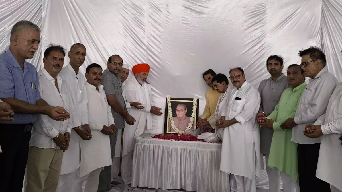 शिक्षाविद महावीर सिंह राठी को श्रद्धांजलि, राकेश टिकैत बोले- ग्रामीण अंचल की संस्था में शिक्षा का उजियारा किया