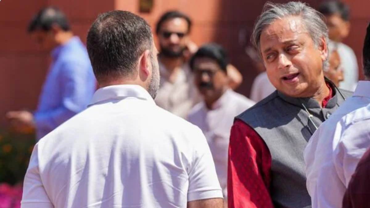 https://www.jagranimages.com/images/newimg/01082025/01_08_2025-tharoor_24000521_14824212.jpg