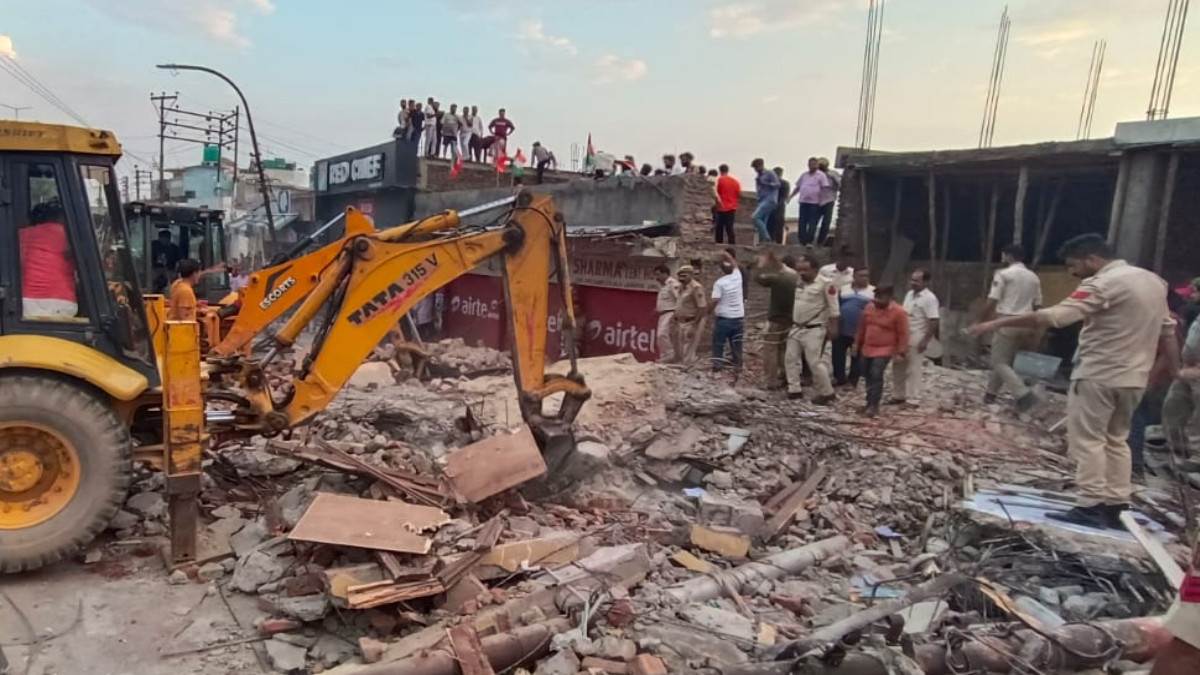 Jammu Janipur Incident जानीपुर हाईकोर्ट मार्ग पर एक इमारत का लेंटर