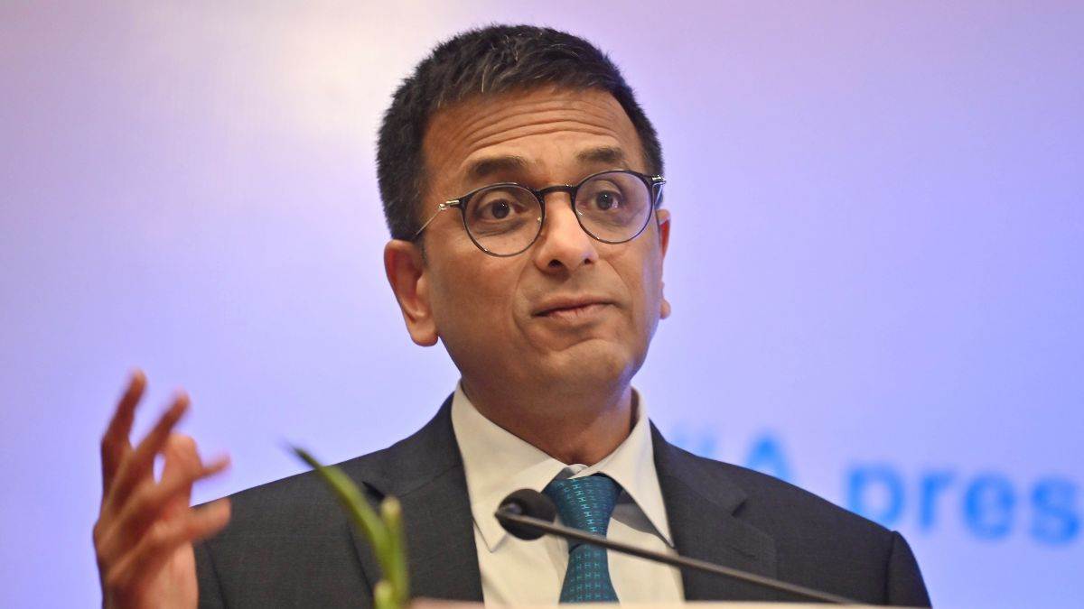 https://www.jagranimages.com/images/newimg/01092024/01_09_2024-cji_chandrachud_23789432.jpg