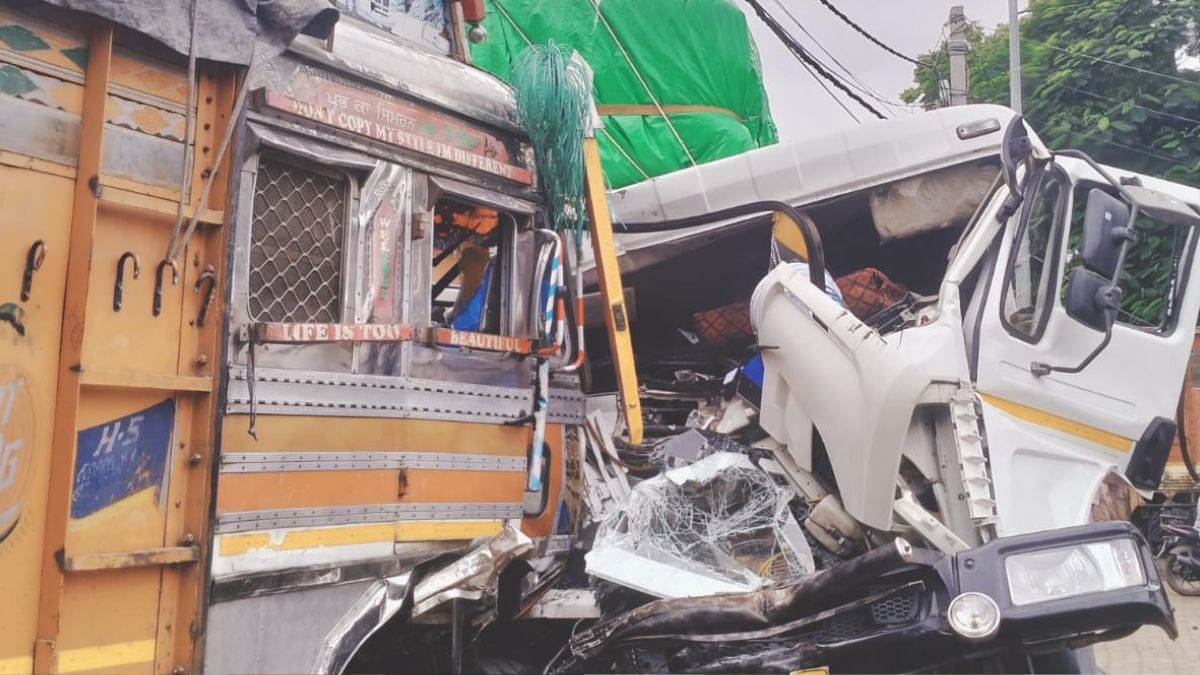 https://www.jagranimages.com/images/newimg/01092025/01_09_2025-accident_22_24032536.jpg
