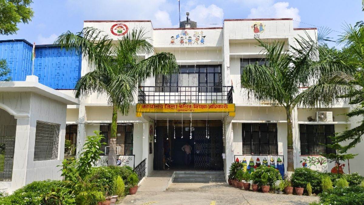 https://www.jagranimages.com/images/newimg/01092025/01_09_2025-ambedkar_nagar_news_24032696.jpg