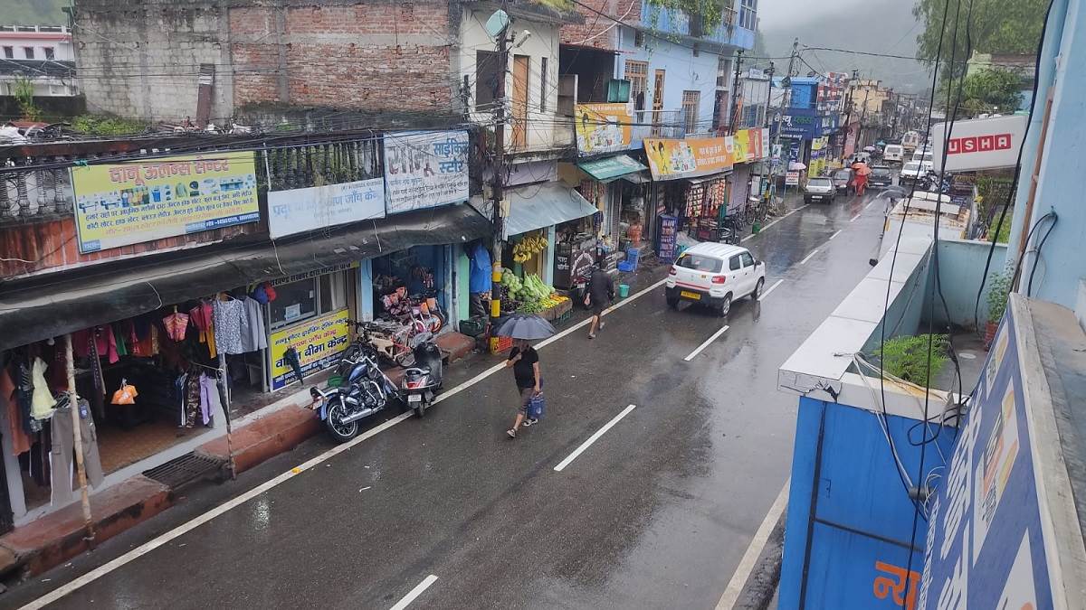 https://www.jagranimages.com/images/newimg/01092025/01_09_2025-bageshwar_weather_update_24031866.jpg
