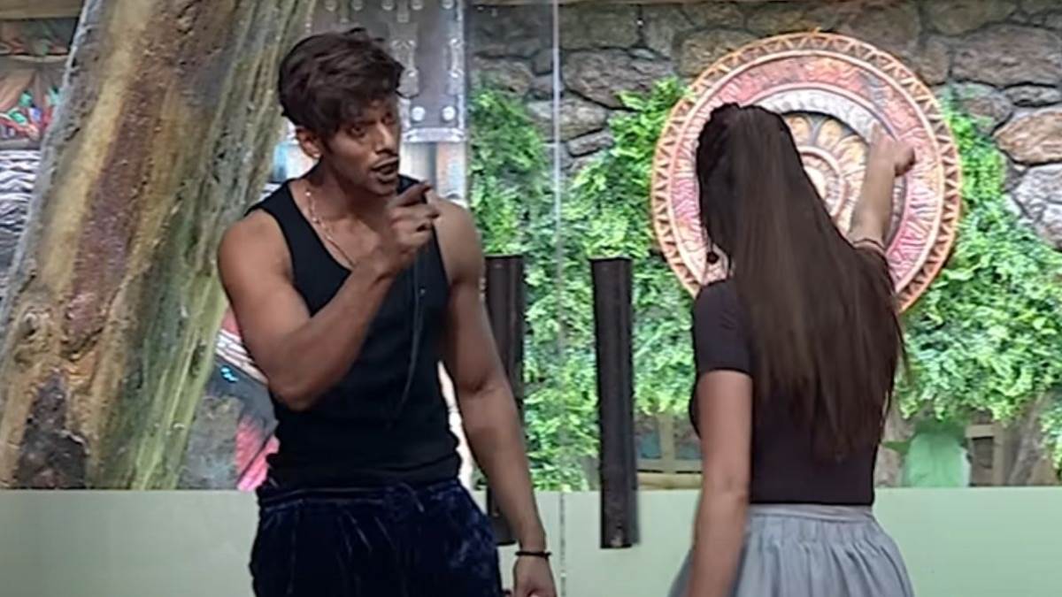 https://www.jagranimages.com/images/newimg/01092025/01_09_2025-bigg_boss_19_farhana_baseer_fight_24032042.jpg