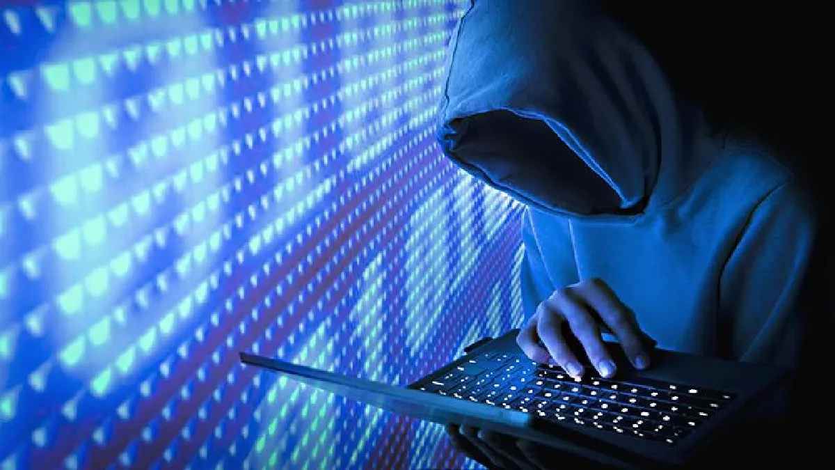 https://www.jagranimages.com/images/newimg/01092025/01_09_2025-cyber_fraud_24032396.jpg