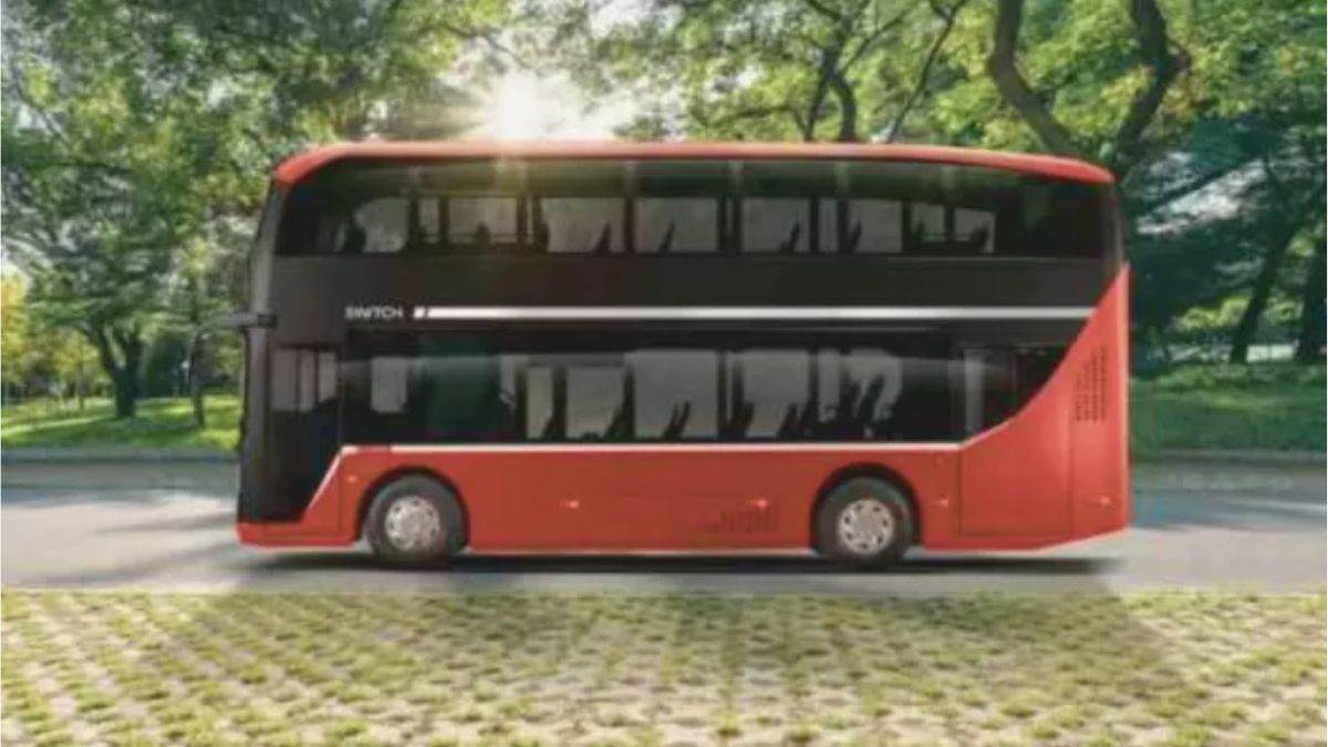 https://www.jagranimages.com/images/newimg/01092025/01_09_2025-double_dekar_bus_24032665.jpg