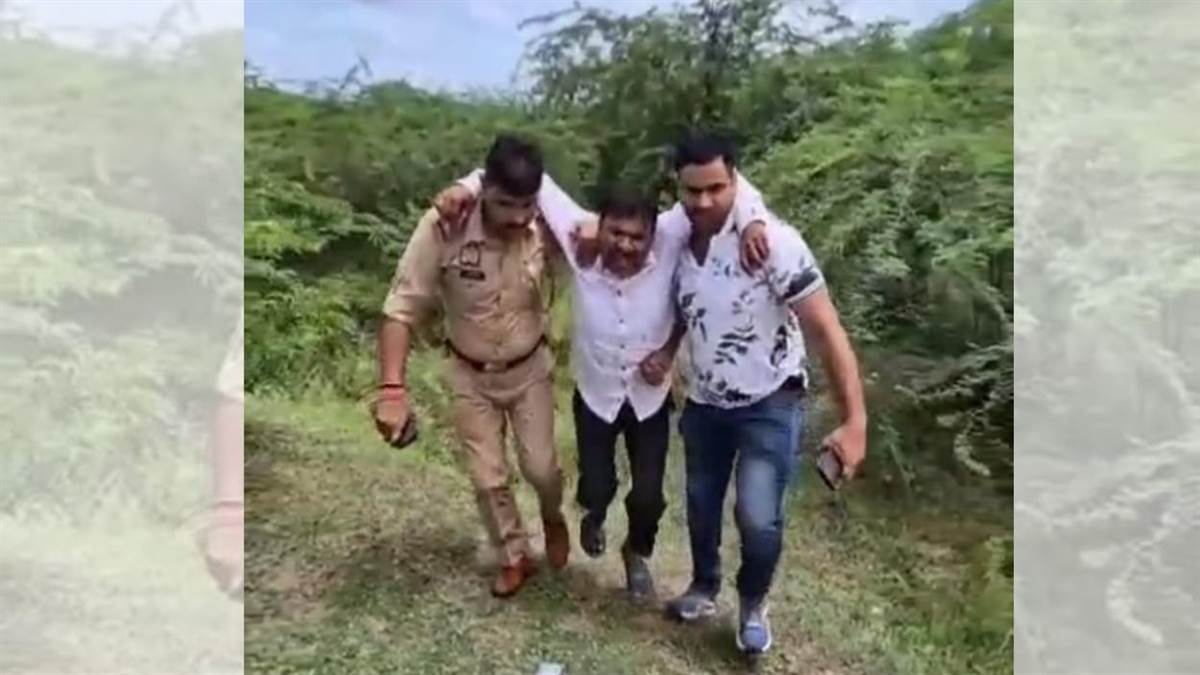 https://www.jagranimages.com/images/newimg/01092025/01_09_2025-encounter_in_unnao_24032084.jpg
