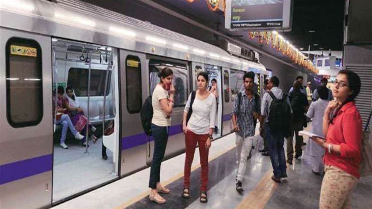 https://www.jagranimages.com/images/newimg/01092025/01_09_2025-metro_24032650_221716701.jpg