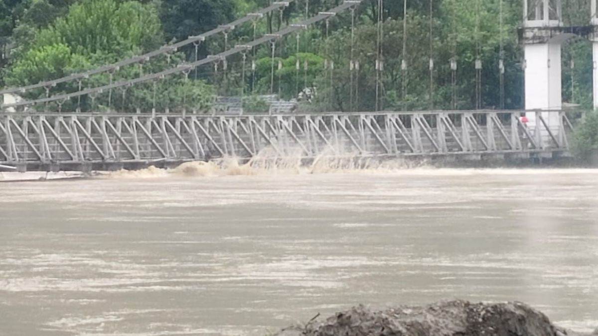 https://www.jagranimages.com/images/newimg/01092025/01_09_2025-sutlej_flood_on_risk_24032400.jpg