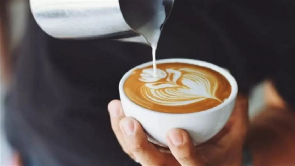 International Coffee Day 2022: कॉफी पीने के ये गजब के फायदे जानकर आप हैरान हो जाएंगे