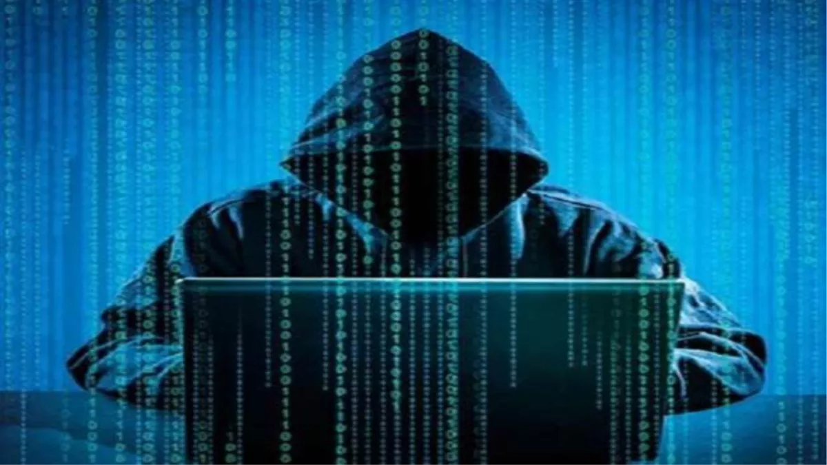 Delhi News: मंडावली क्षेत्र में महिला ने अपने पति पर ई-मेल अकाउंट हैक करने का आरोप लगाया है।