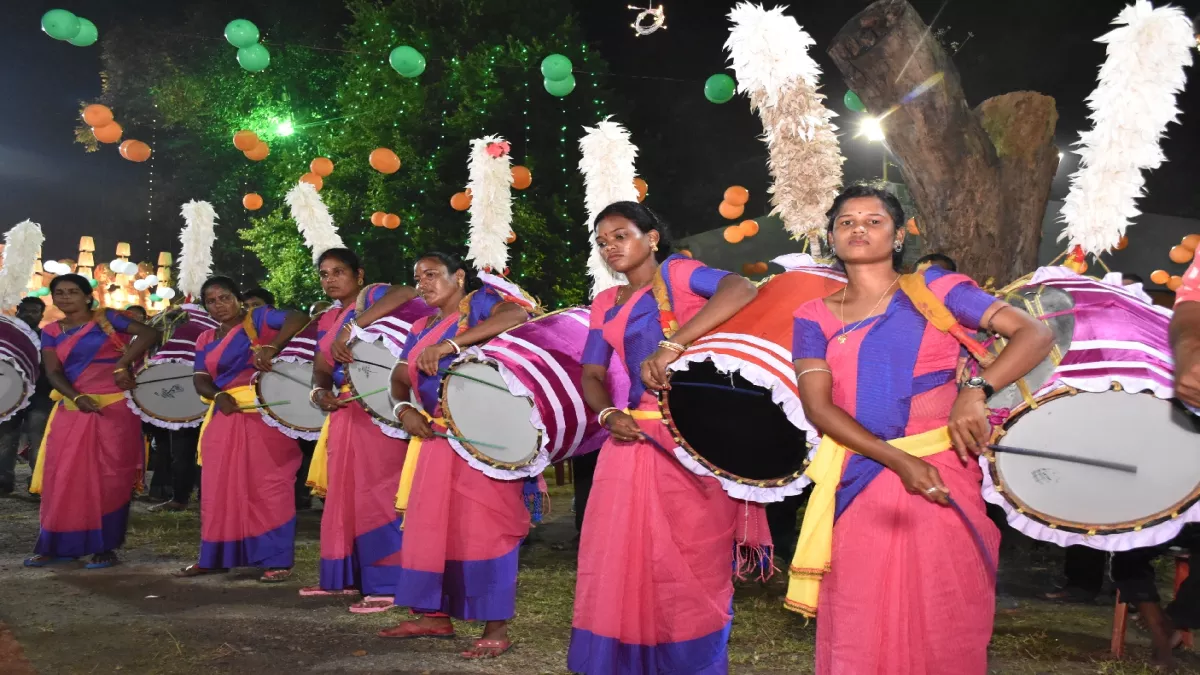 Jamshedpur Durga Puja : पंडाल निर्माण व लाइटिंग पर 37 करोड़ खर्च कर रहा जमशेदपुर