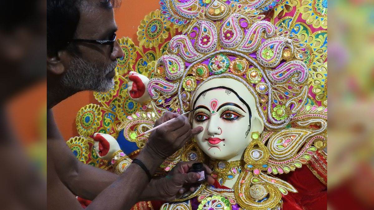 https://www.jagranimages.com/images/newimg/01102022/01_10_2022-durga_puja_1_23110346.jpg