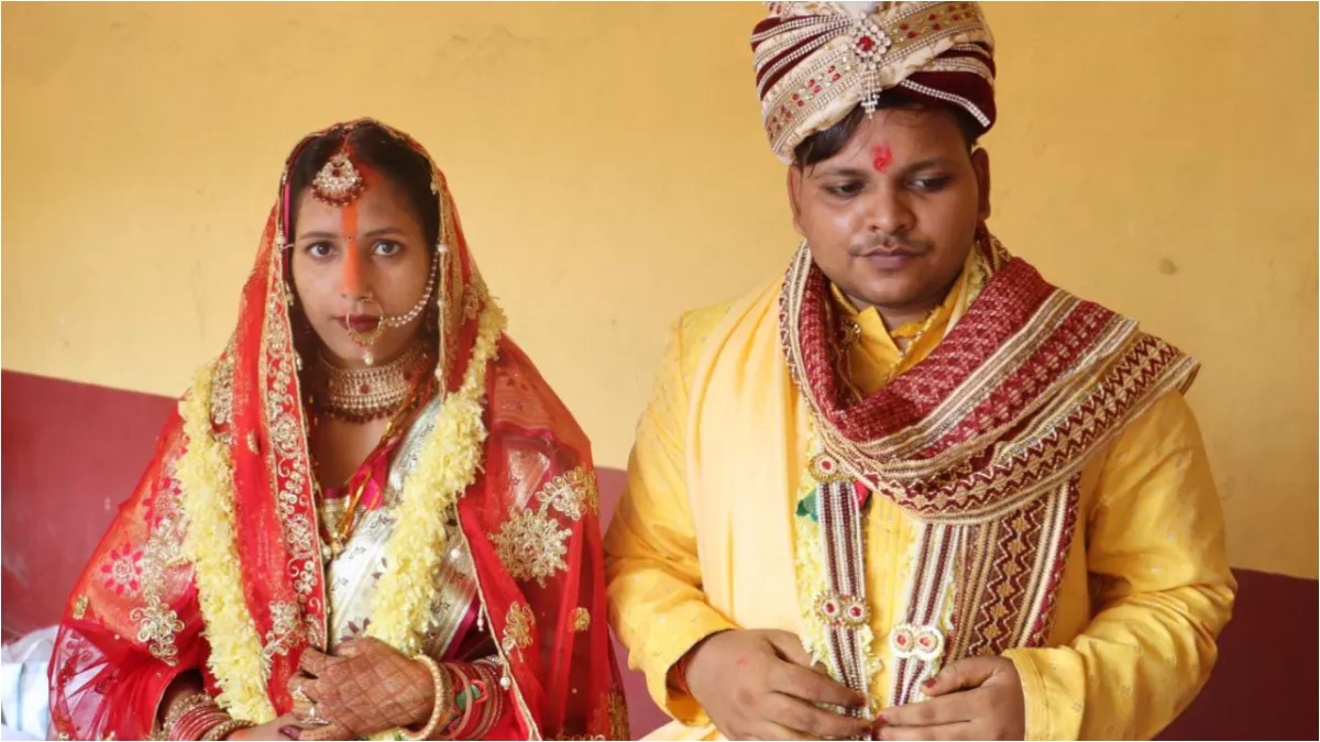 प्रेम प्रसंग के बाद राहुल और रजनी ने की थी शादी।