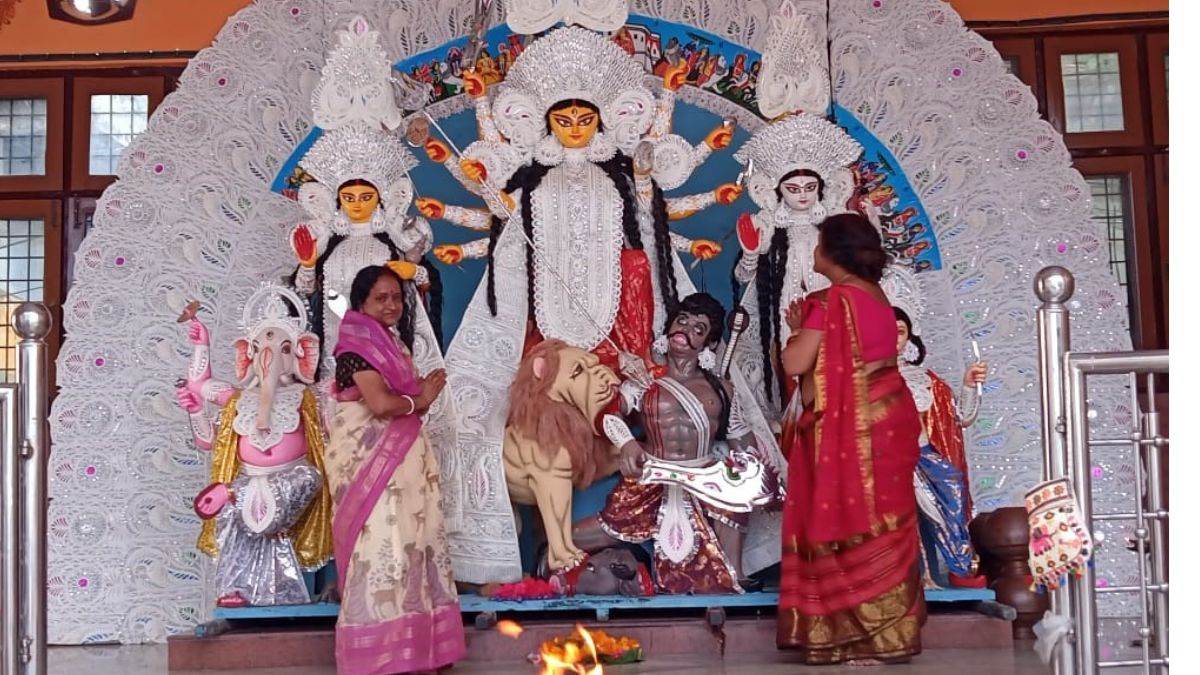 https://www.jagranimages.com/images/newimg/01102022/01_10_2022-maa_durga_worship_23111729.jpg