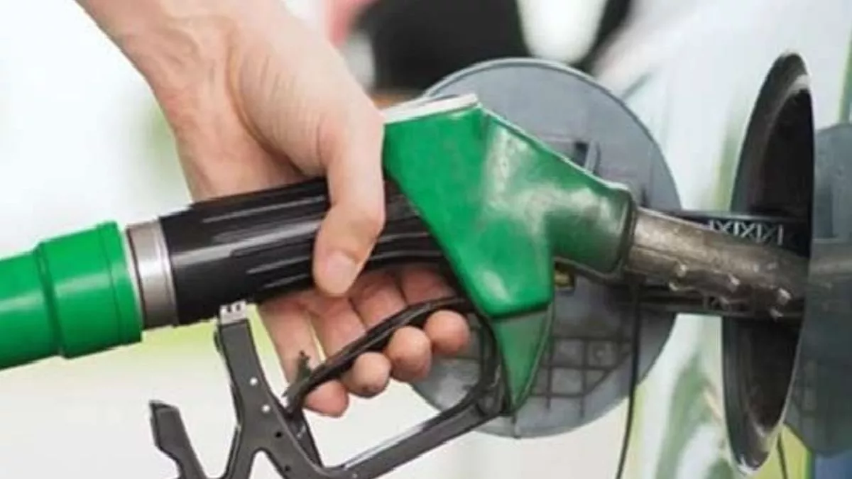 Petrol Diesel Rate Meerut मेरठ में शनिवार को भी पेट्रोल और डीजल के दामों ने दी राहत।