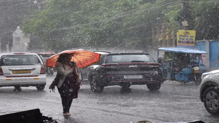 मानसून की विदाई में आठ से 10 दिन की देरी हो सकती है।