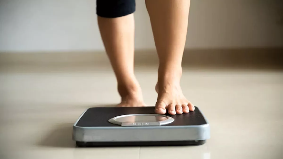 Weight Loss Tips: बढ़ते वजन को कंट्रोल करने के लिए फॉलो करें Pineapple Diet Plan