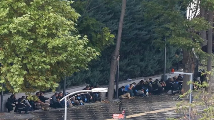 Turkey suicide bombing: आत्मघाती हमले में दो पुलिसकर्मी हुए घायल।(फोटो सोर्स: एपी)