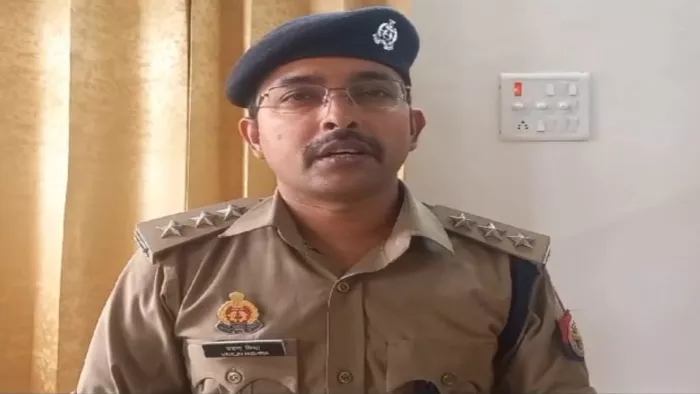 गढ़मुक्तेश्वर में अतिक्रमण को लेकर लोगों ने कार्रवाई की मांग की है। फाइल फोटो