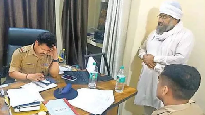Uttarakhand News: अमरीक सिंह से पूछताछ करती पुलिस। फाइल फोटो।