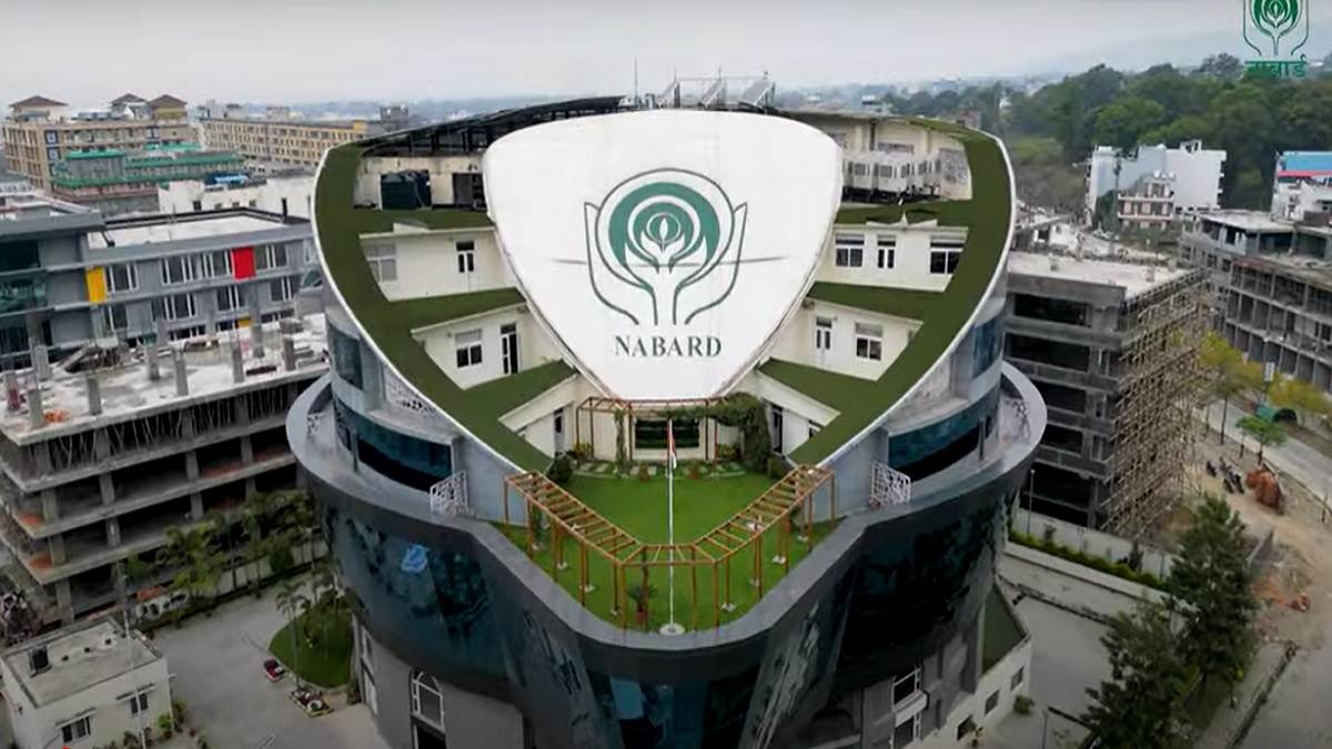 https://www.jagranimages.com/images/newimg/01102024/01_10_2024-nabard_recruitment_2024_23807947.jpg