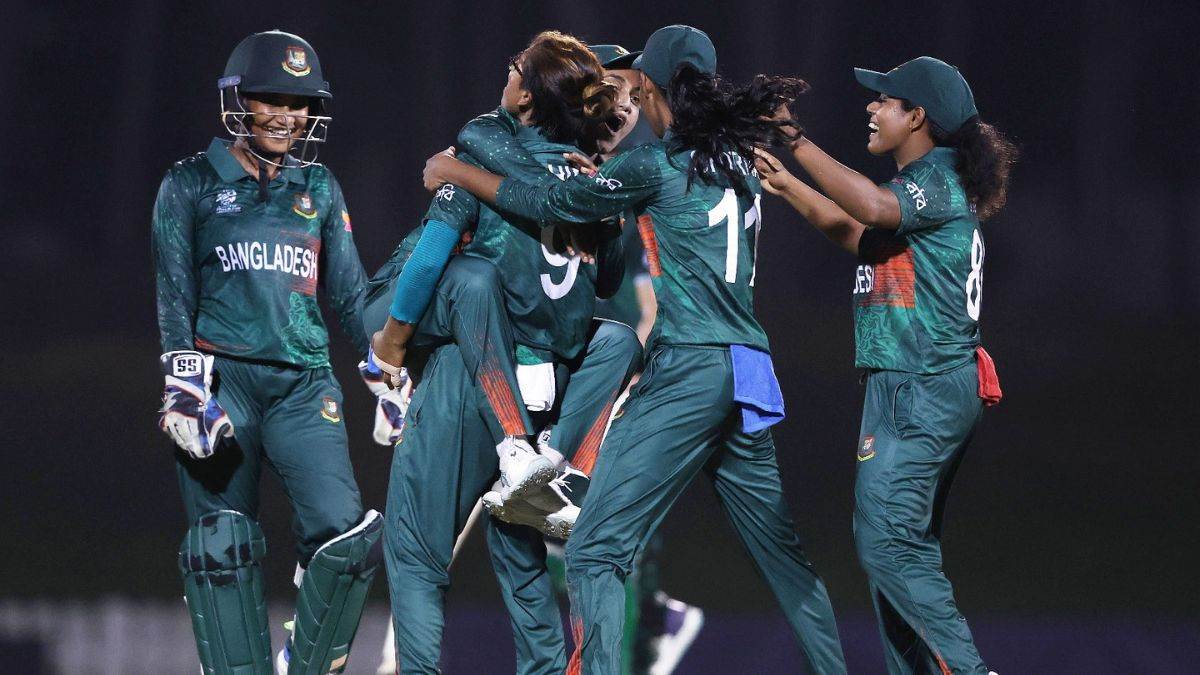 https://www.jagranimages.com/images/newimg/01102024/01_10_2024-pak_vs_ban_women__23807721.jpg