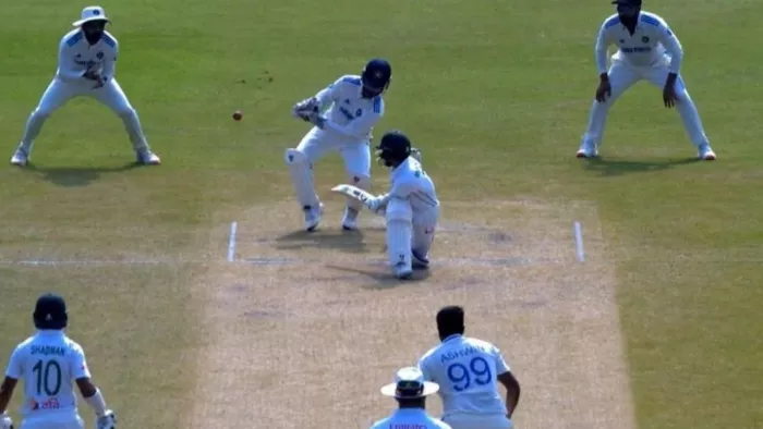 KL Rahul ने लपका Mominul Haque का शानदार कैच
