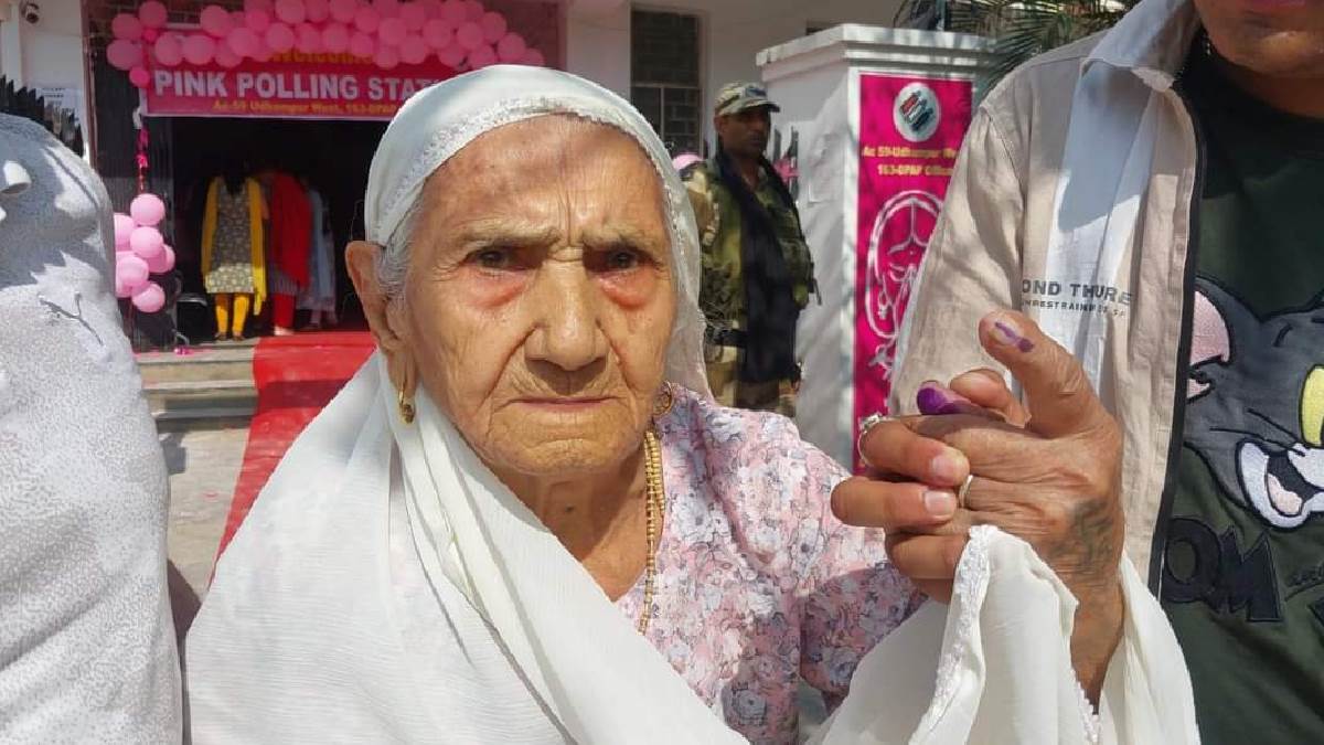 https://www.jagranimages.com/images/newimg/01102024/01_10_2024-women_voters_1_23807706.jpg
