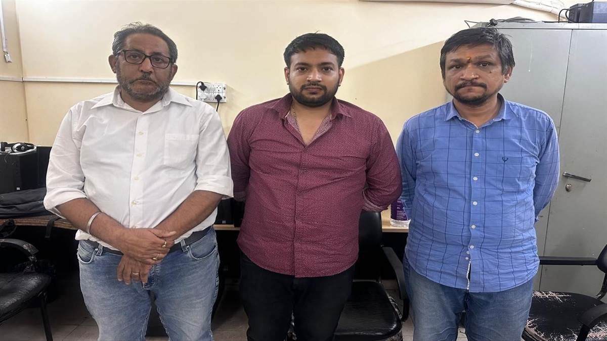 ncr noida news extortion gang busted three arrested