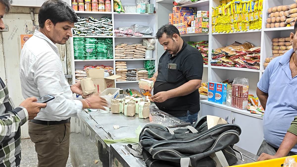 ncr gurugram news farukh nagar dairy raid 1000 kg of paneer seized