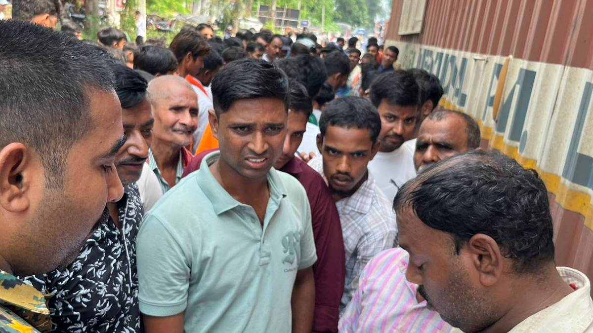 a young man on a motorcycle died after being crushed by a container while on his way to his maternal uncles house the truck was seized by police