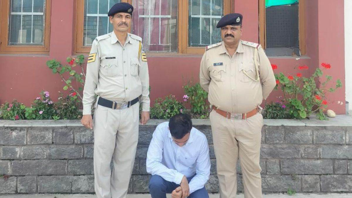 indian army lieutenant colonel arrested in fake documents and illegal weapon case pakistan connection