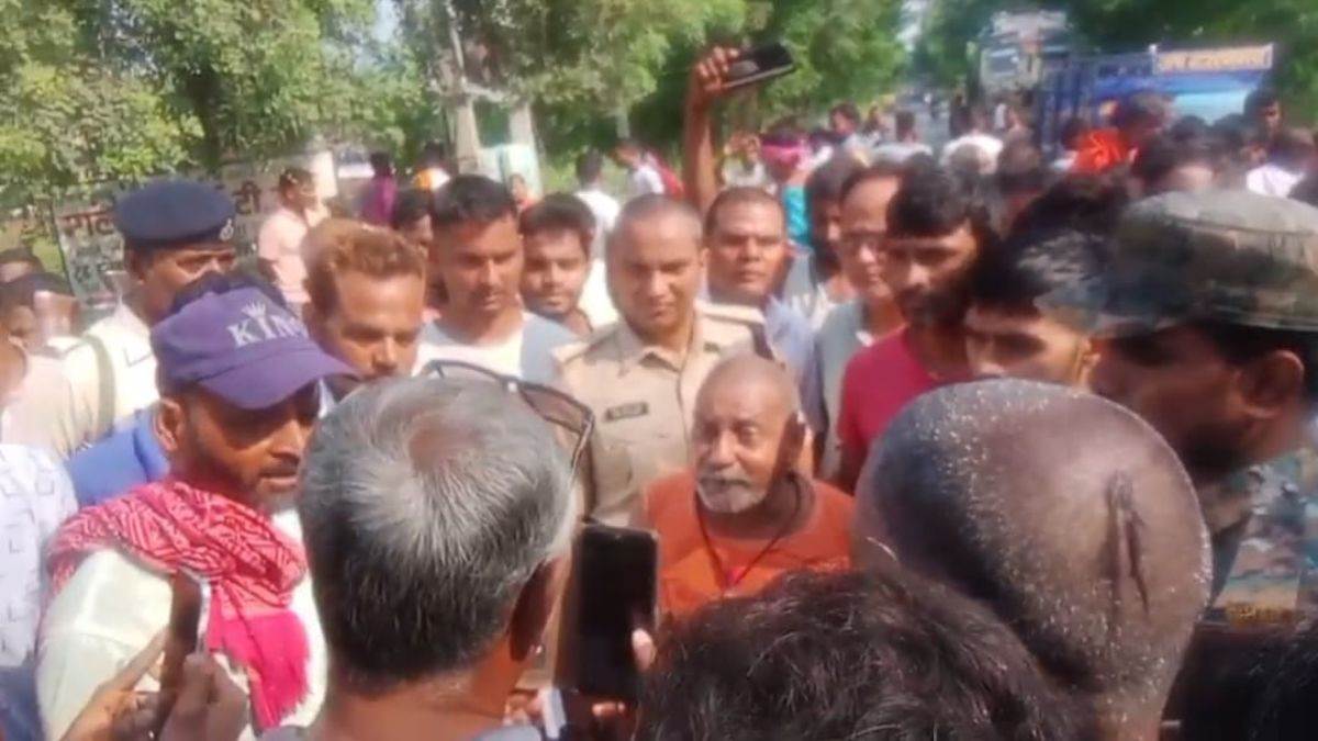 teen found dead near falgu river in gaya investigation underway