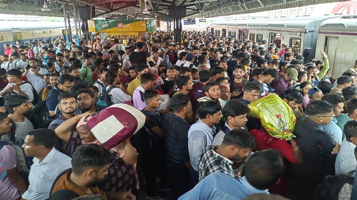 ncr diwali and chhath puja ghaziabad news train security increased
