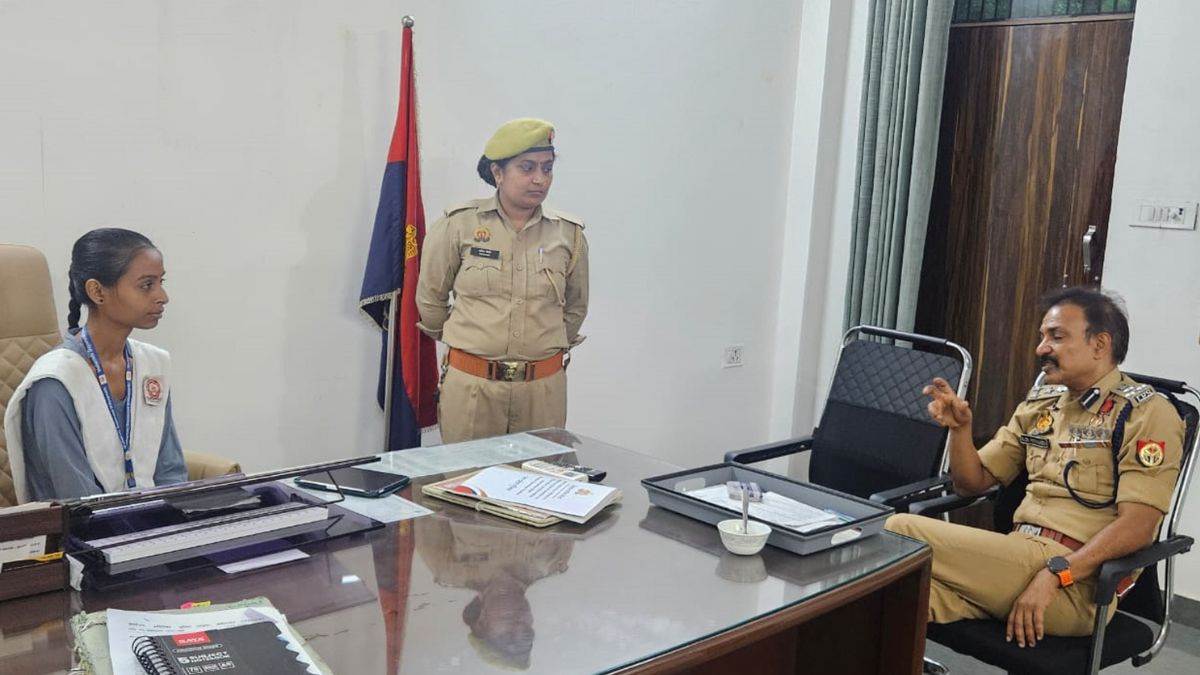 ncr ghaziabad news students take charge as police officers for a day