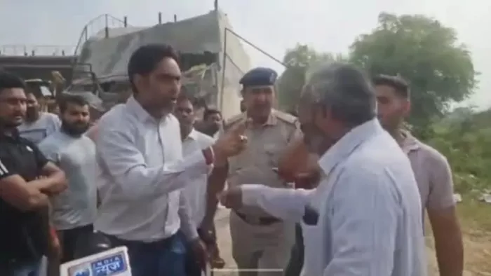 कांग्रेस नेता ने डीटीपी को कहा सुपारीबाज, बिल्डिंग तोड़ने के दौरान हंगामा।