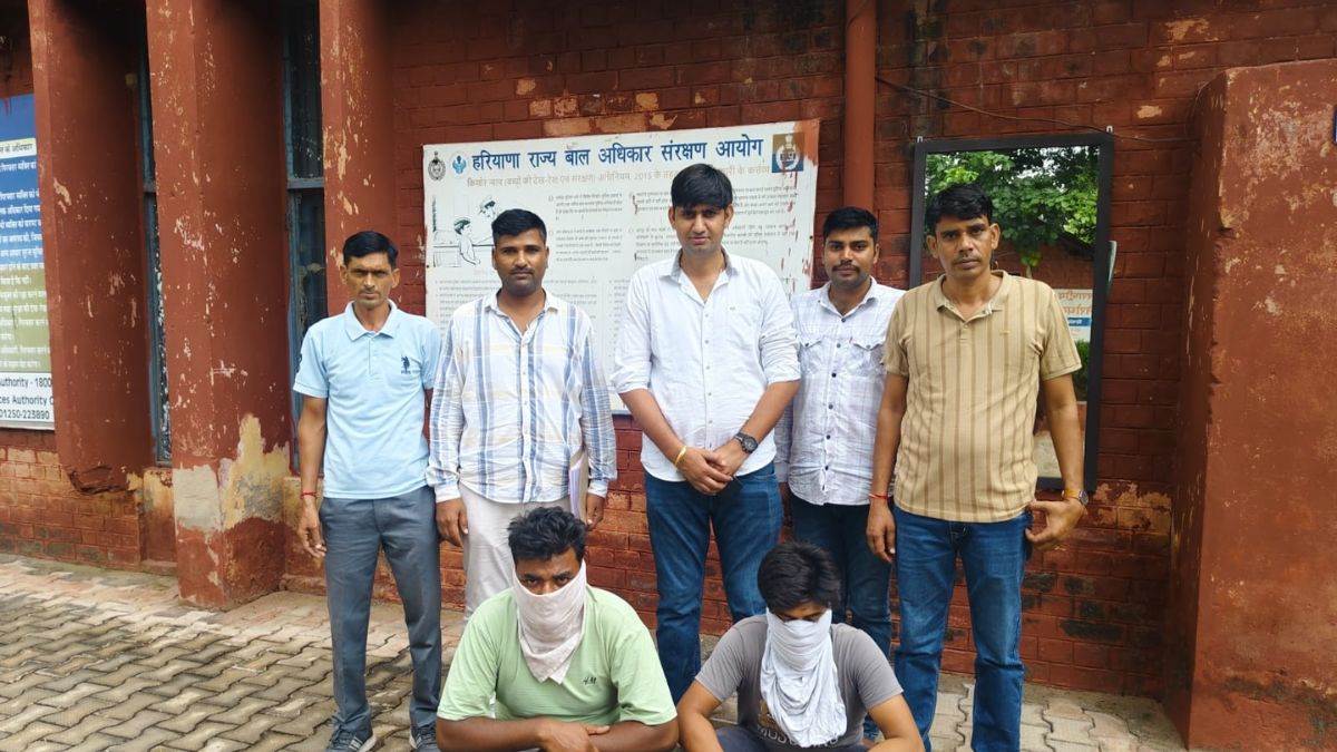 haryana policemans whatsapp account hacked and money withdrawn two accused arrested