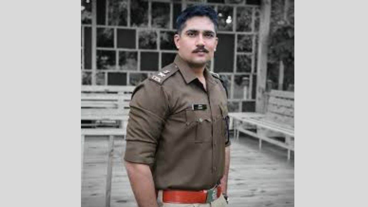 pilibhit policeman transferred after beating youth in custody