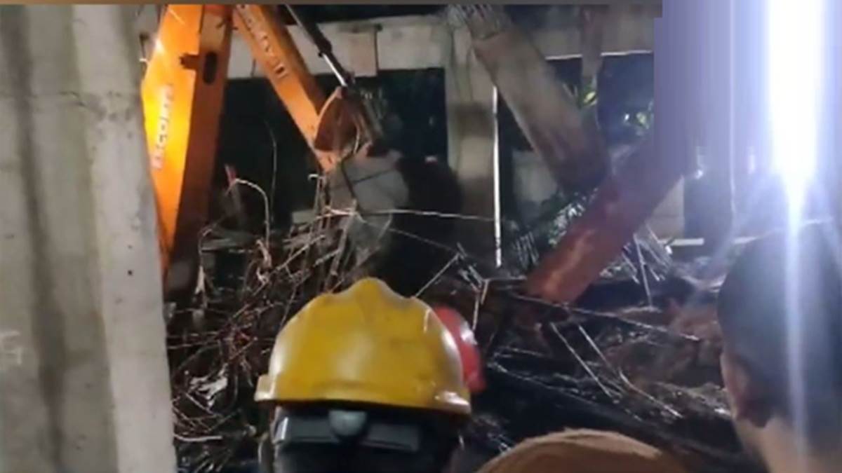 one dead five injured as building slab collapses in kolhapur
