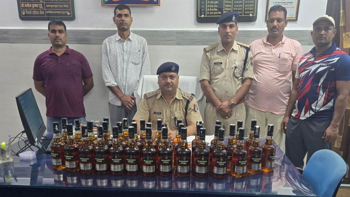 english liquor seized on chandigarh dibrugarh express in basti