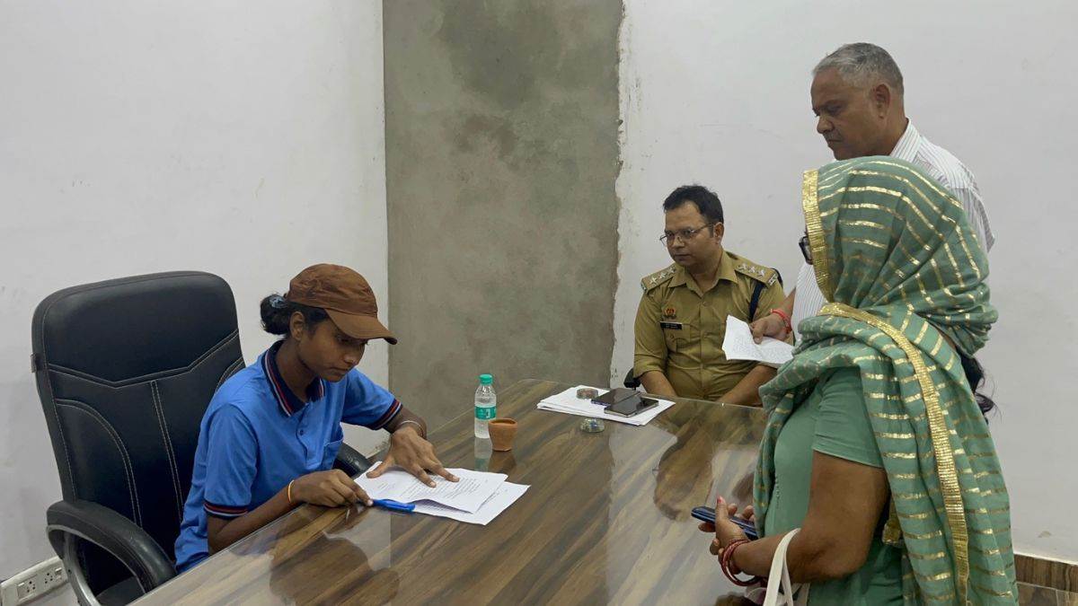 ncr one day acp ghaziabad student takes charge in modinagar