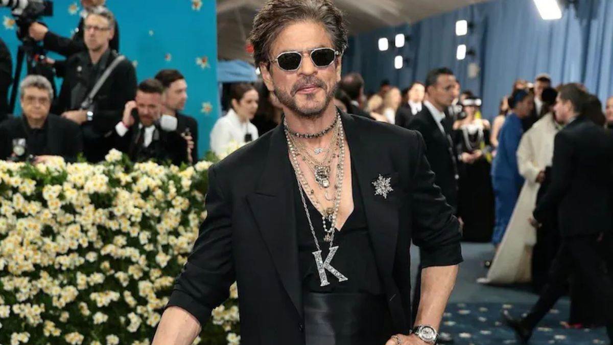 shah rukh khan becomes indias richest billionaire net worth reaches 12490 crore