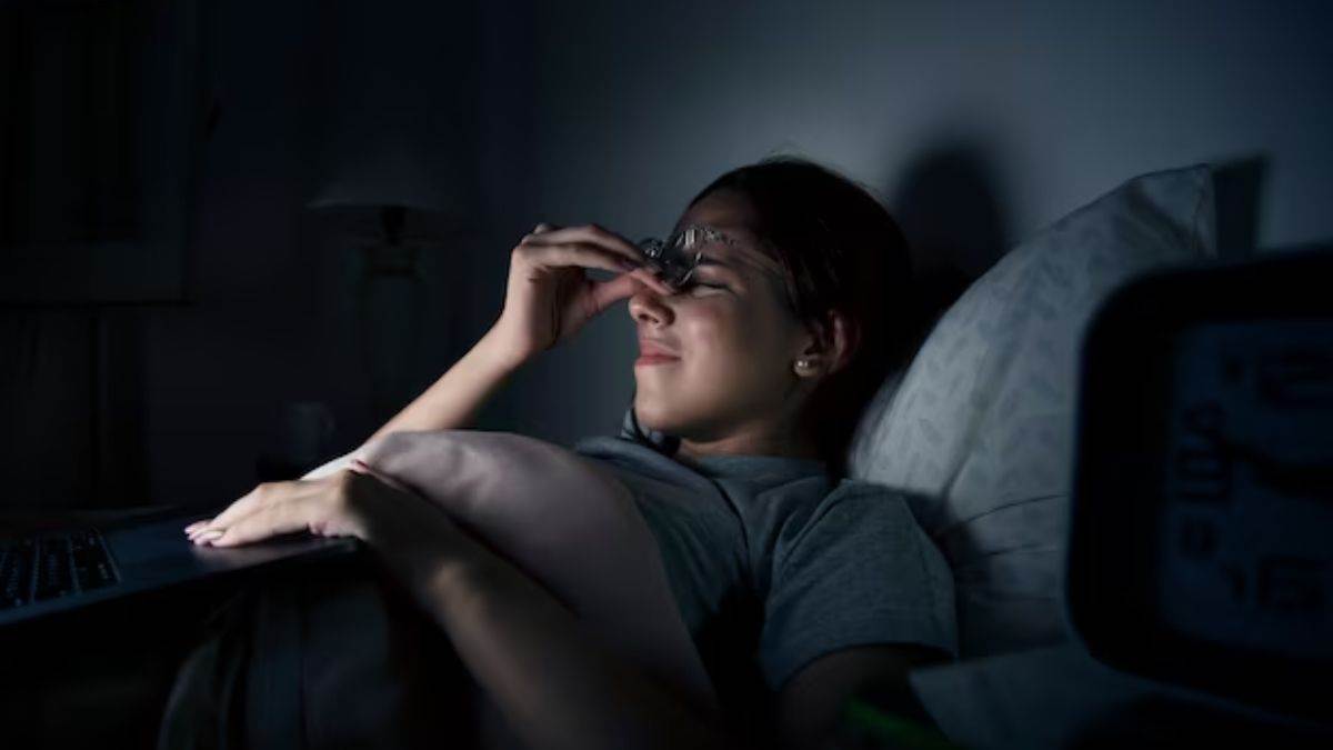 if you are experiencing these three problems while sleeping consult a doctor immediately
